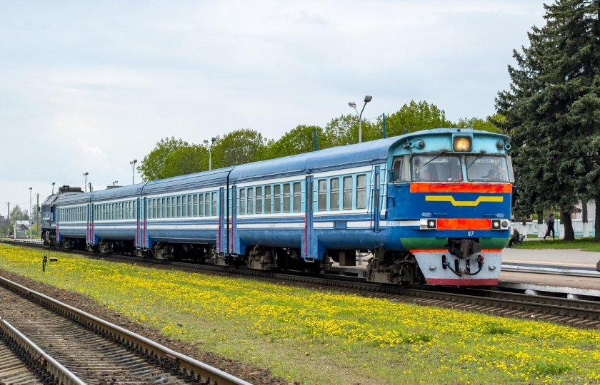 Дизель поезд дрб1