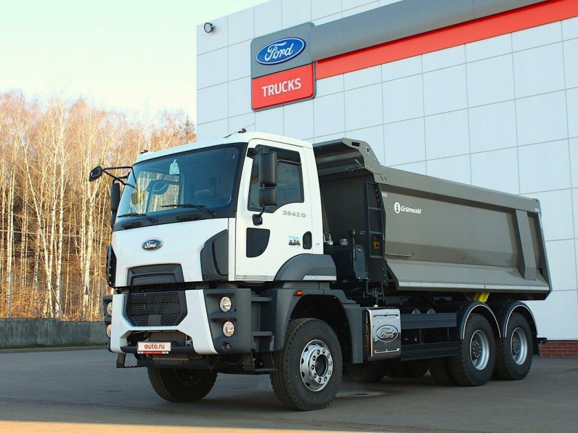 Ford Cargo самосвал