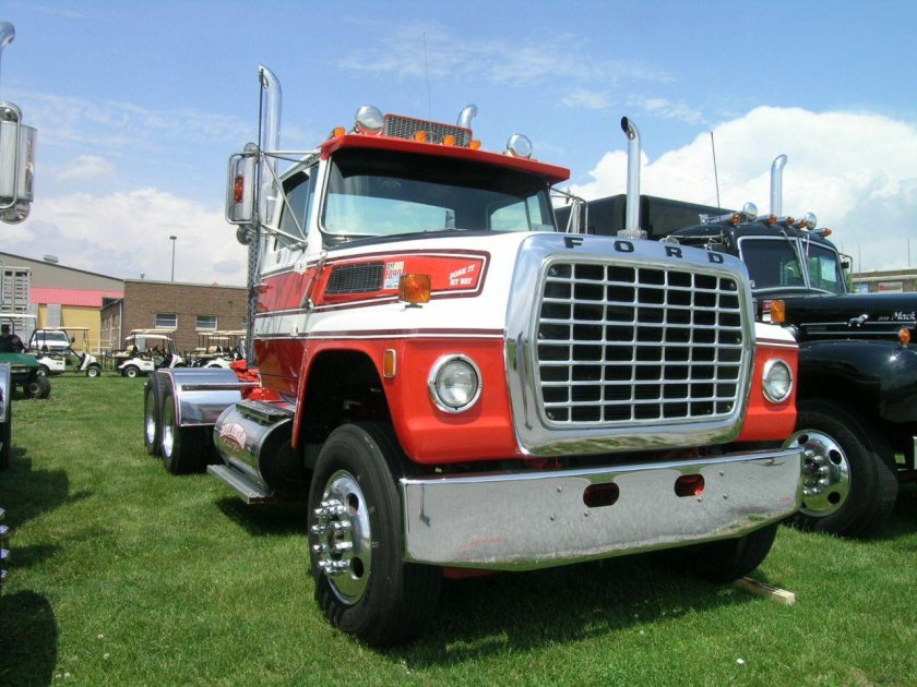Ford lt 9000