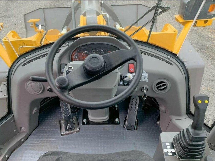 Фронтальный погрузчик Lovol fl956h