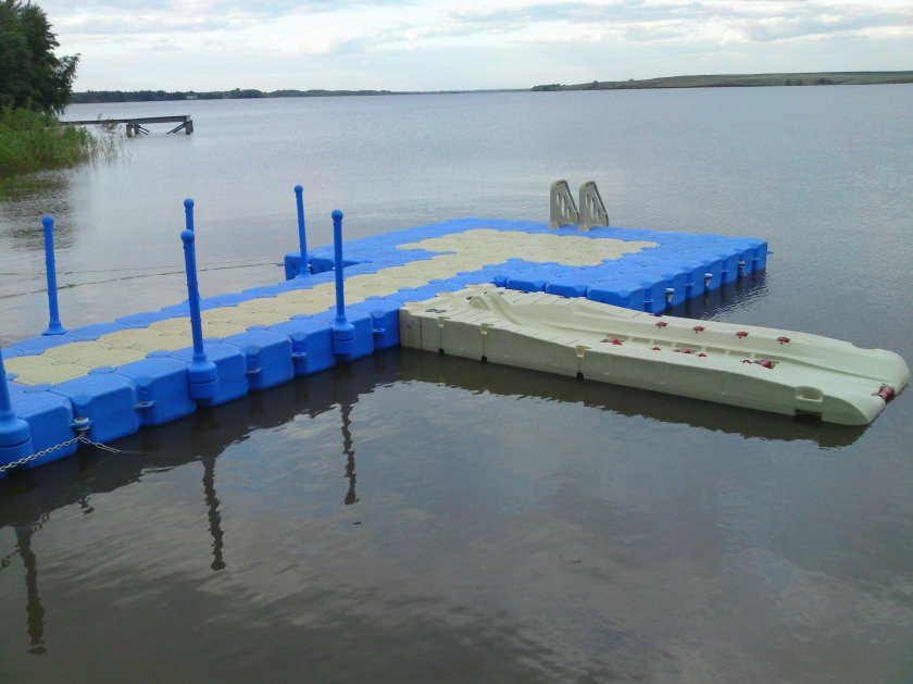 Моторный понтон Лагуна 6000