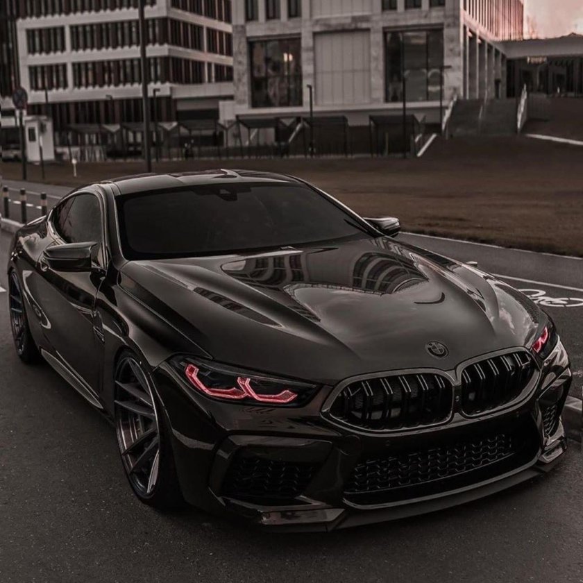 BMW m8
