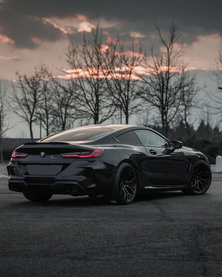 БМВ м8