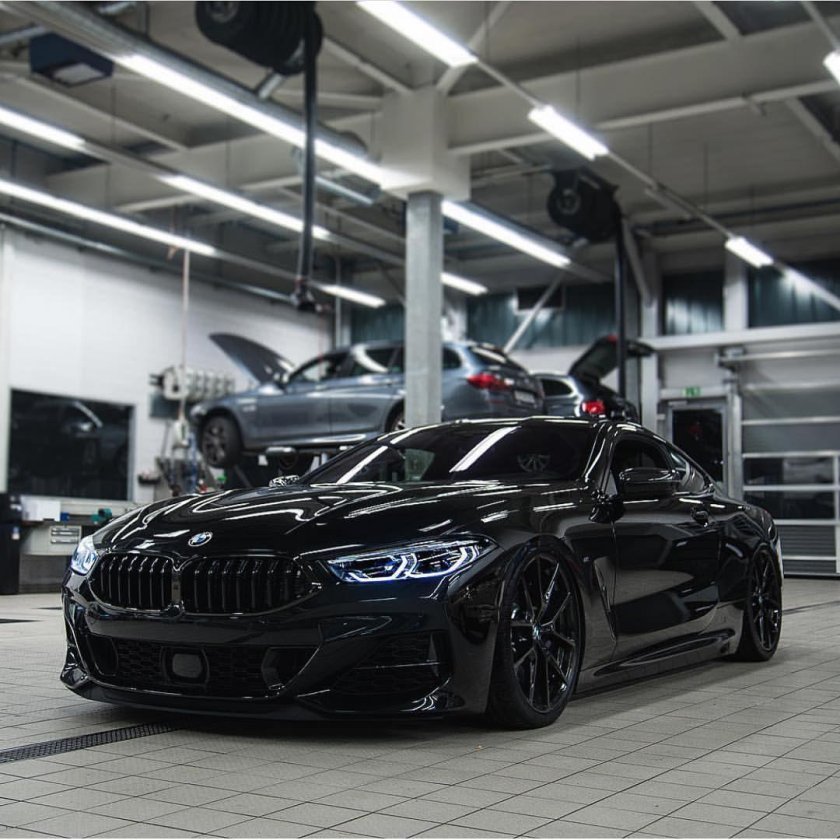 BMW m850i