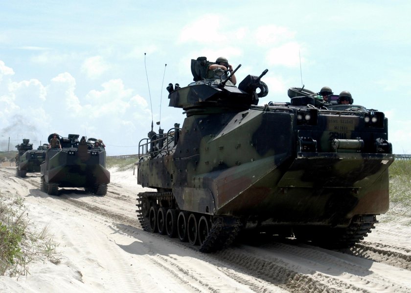 Aav7 десантный автомобиль