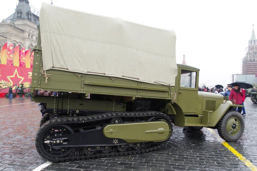 Тягач ЗИС-42