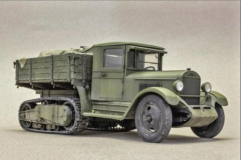 Полугусеничный грузовик ЗИС-42