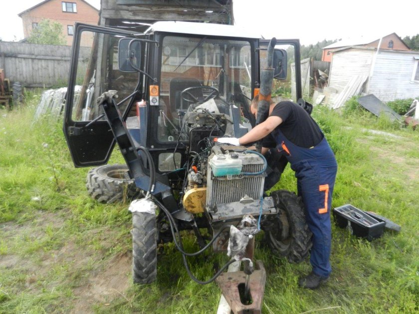 Трактор МТЗ 80 разобранный