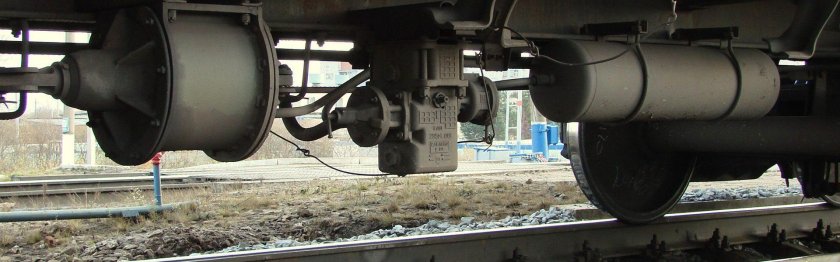 Подвагонное оборудование грузового вагона