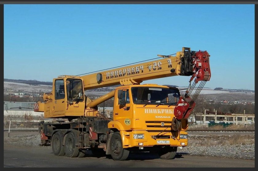КАМАЗ кран Галичанин 25 тонн
