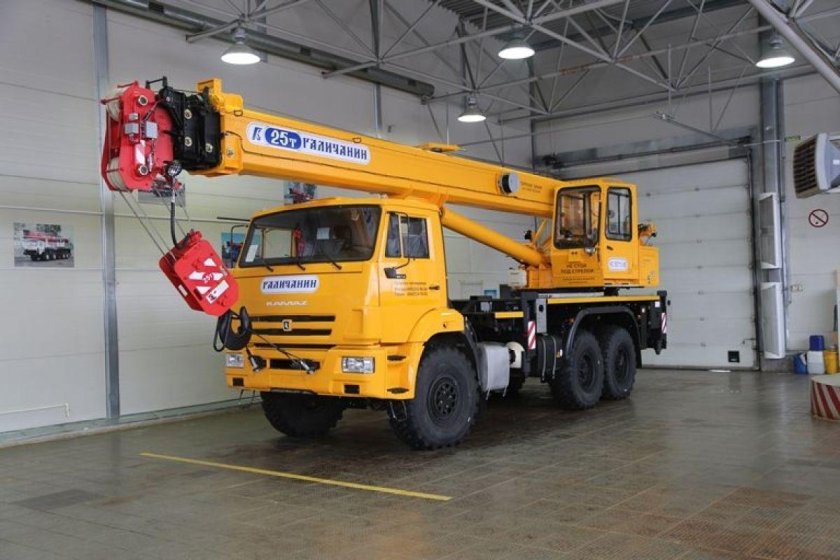 Кран 25 т КАМАЗ 43118