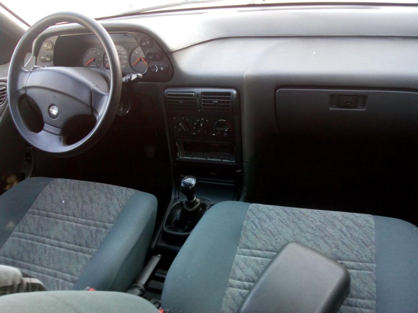 Daewoo espero салон