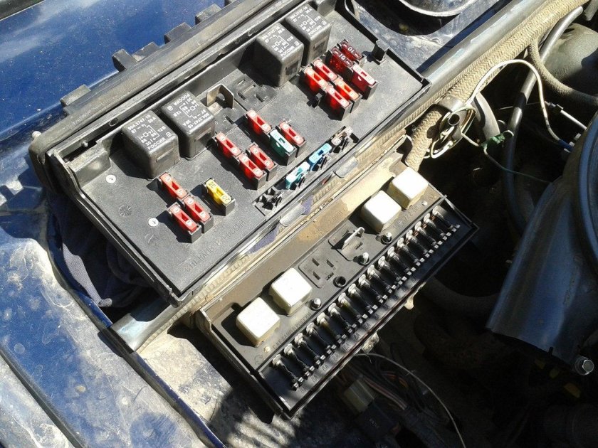 Монтажный блок 2105