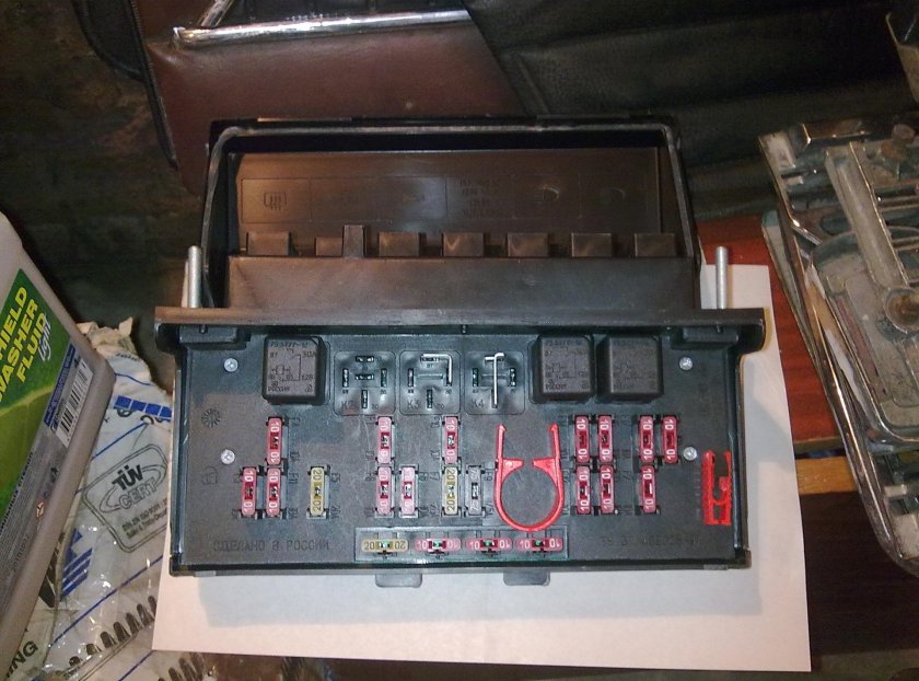 Монтажный блок ВАЗ 2107