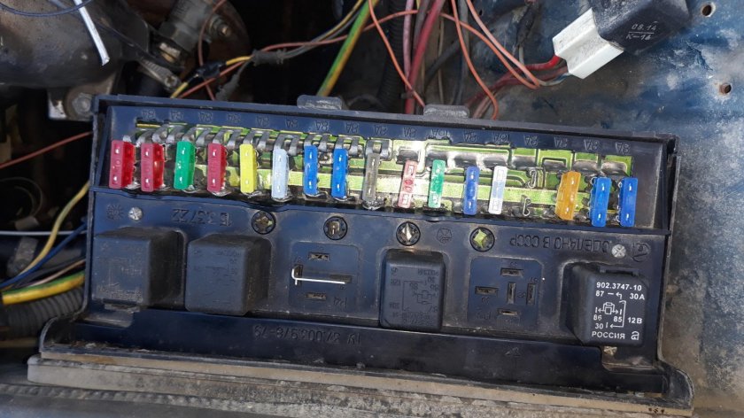 Блок прдехорнителей ващ 2107 инжекто