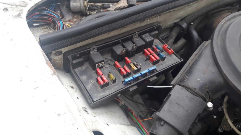 Блок ВАЗ 2107 инжектор