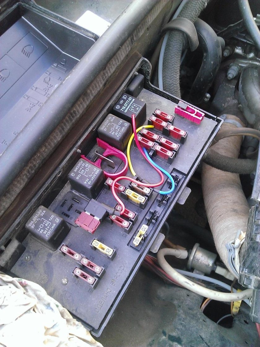 Реле Ближний свет ВАЗ 2107