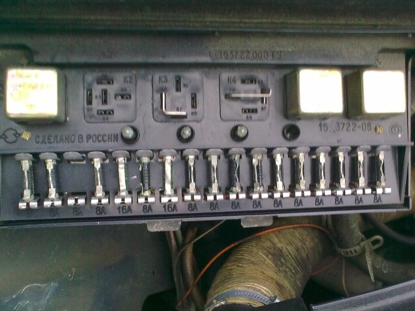 Монтажный блок ВАЗ 2105