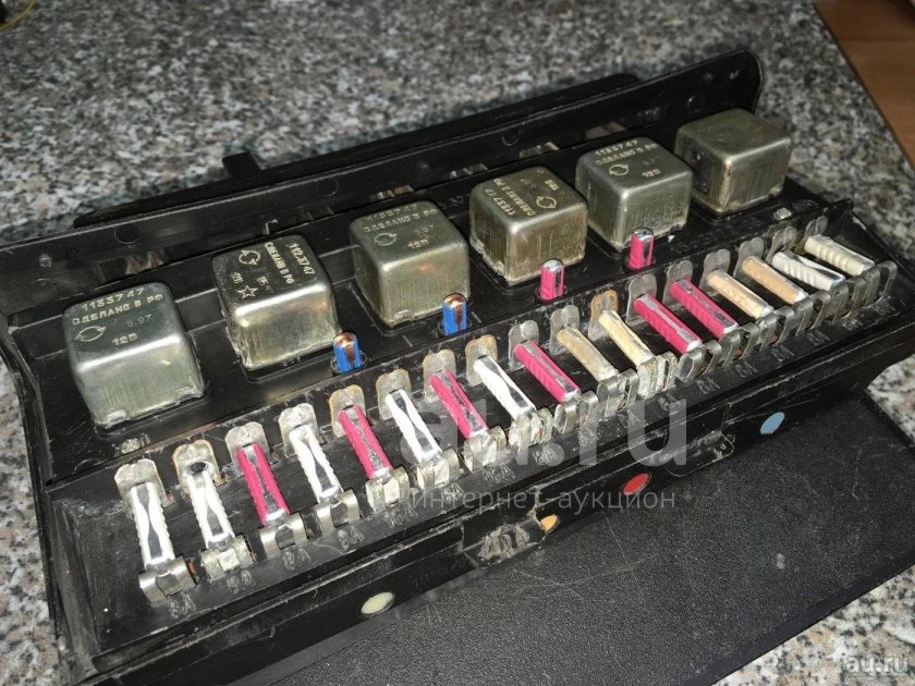 Монтажный блок ВАЗ 2107