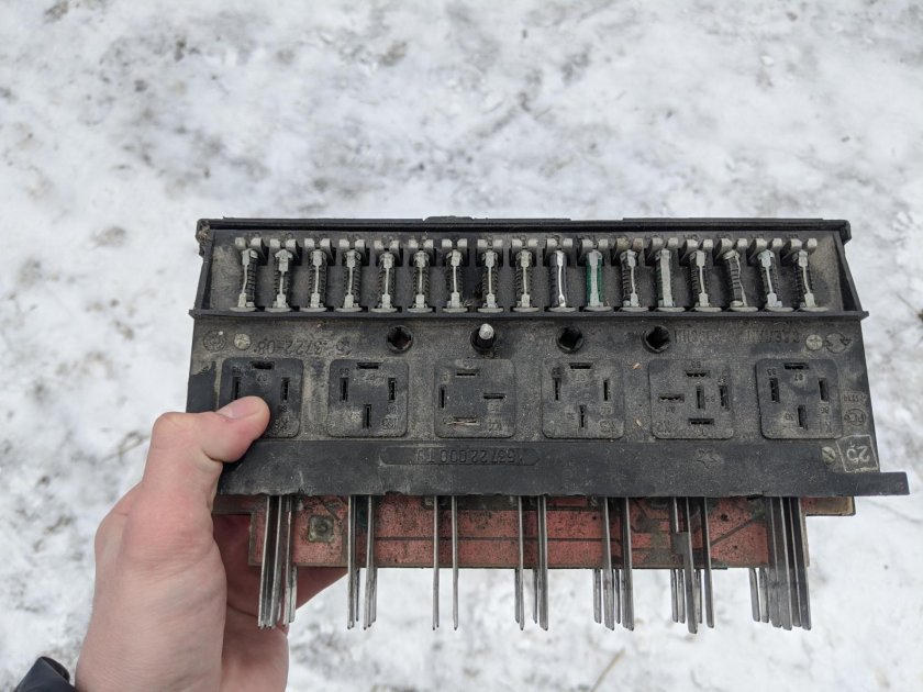 Блок предохранителей 2107