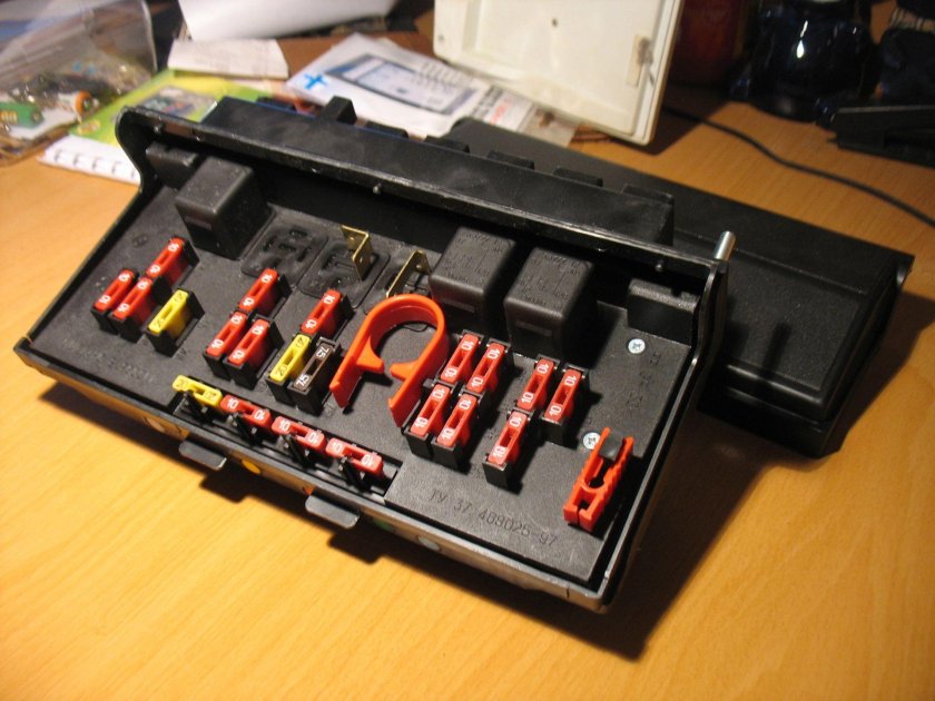 Новый монтажный блок ВАЗ 2107