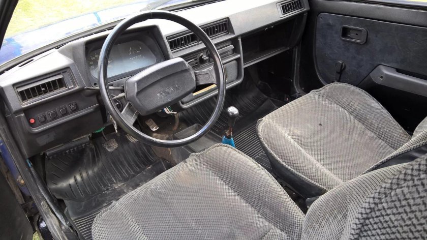 ЗАЗ 1102 Таврия салон