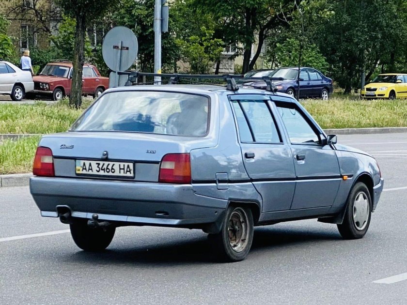 ЗАЗ Таврия 1103 Славута