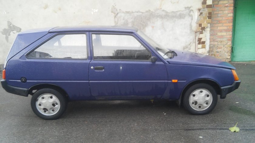 ЗАЗ-1102 Таврия 4 дверная