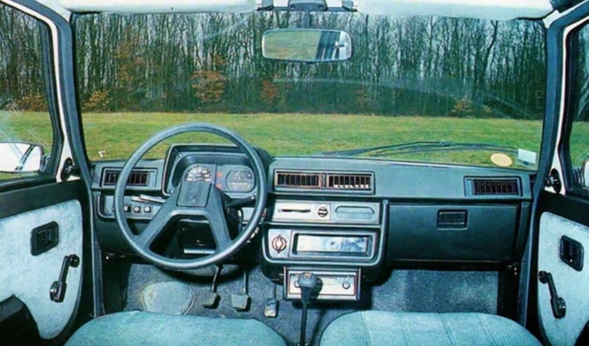 ЗАЗ 1102 Таврия салон