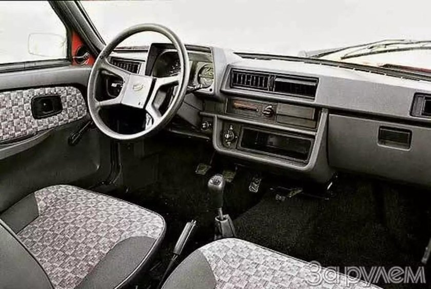 ЗАЗ 1102 Таврия салон