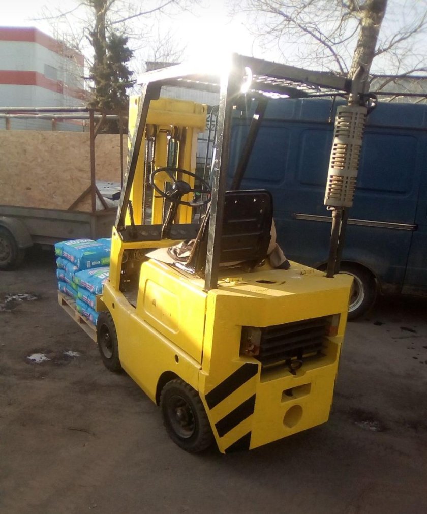 Вилочный погрузчик ЧЗА 49102