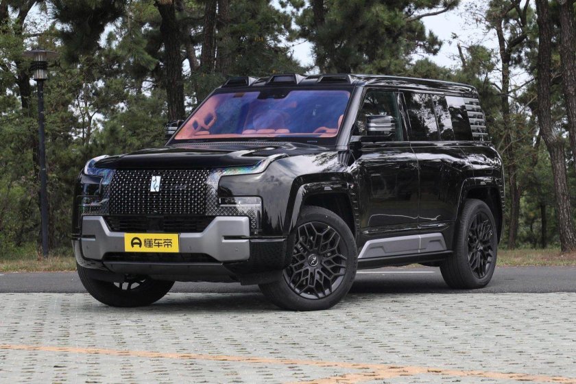 Внедорожник BYD u8