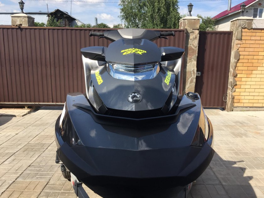 Гидроцикл спереди