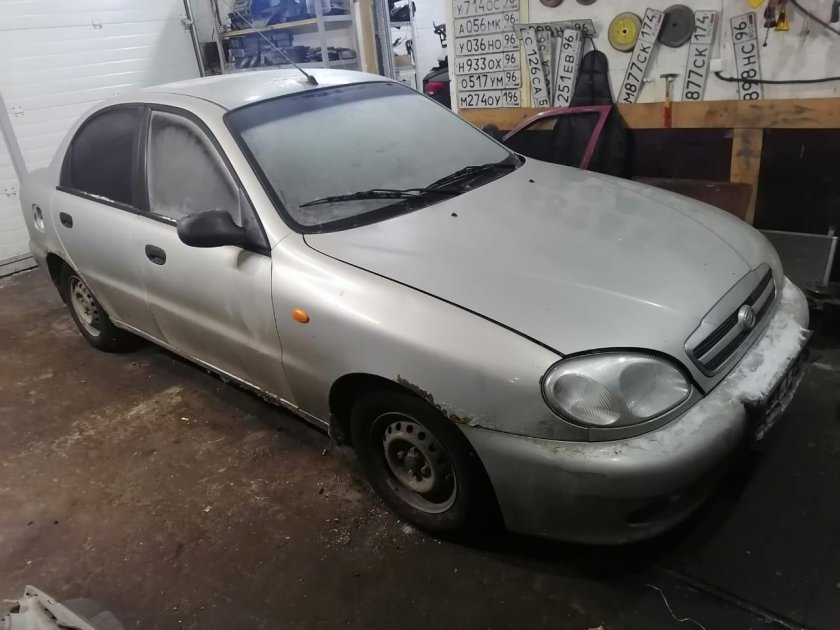 Ланос серебристый