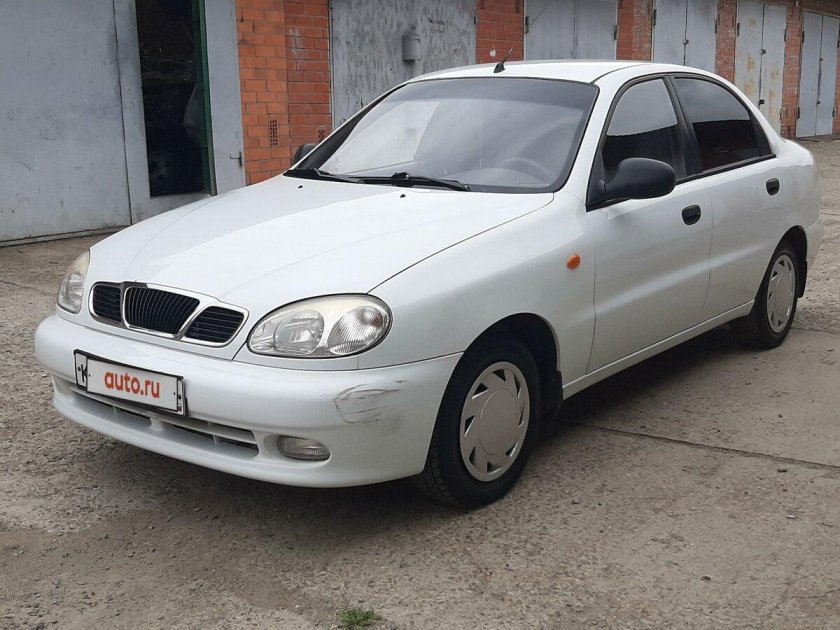 ЗАЗ шанс белый