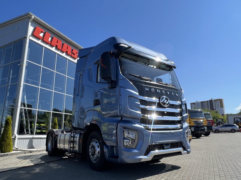 Тягач Лифан