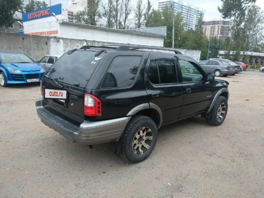 Isuzu Rodeo 2