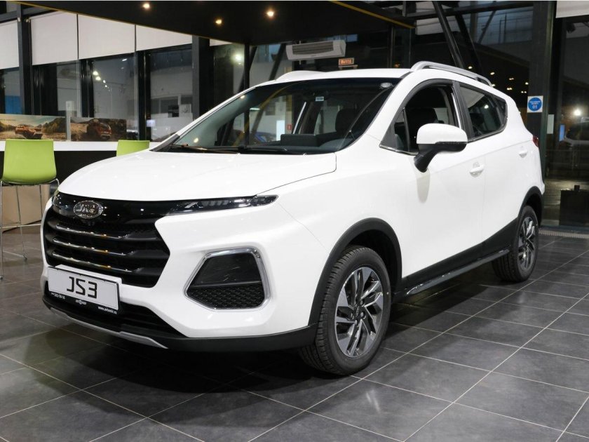 JAC js8 Price in UAE