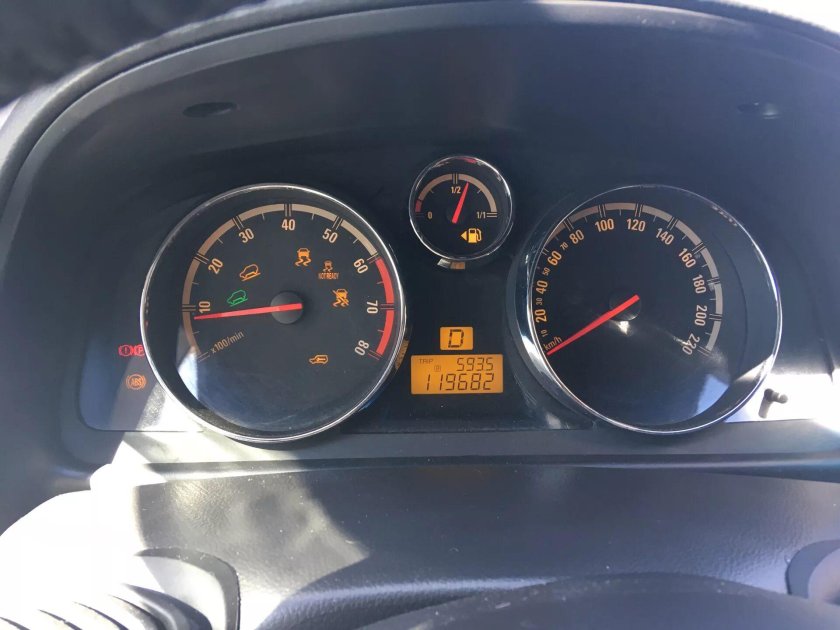 Датчик скорости Опель Антара 3.2