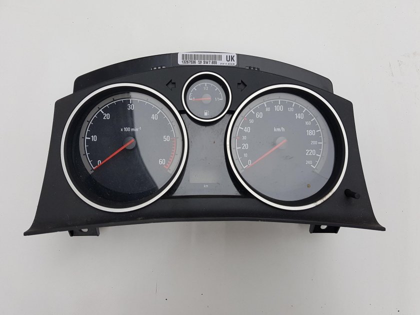 Приборная панель Опель Астра j 1.4 турбо