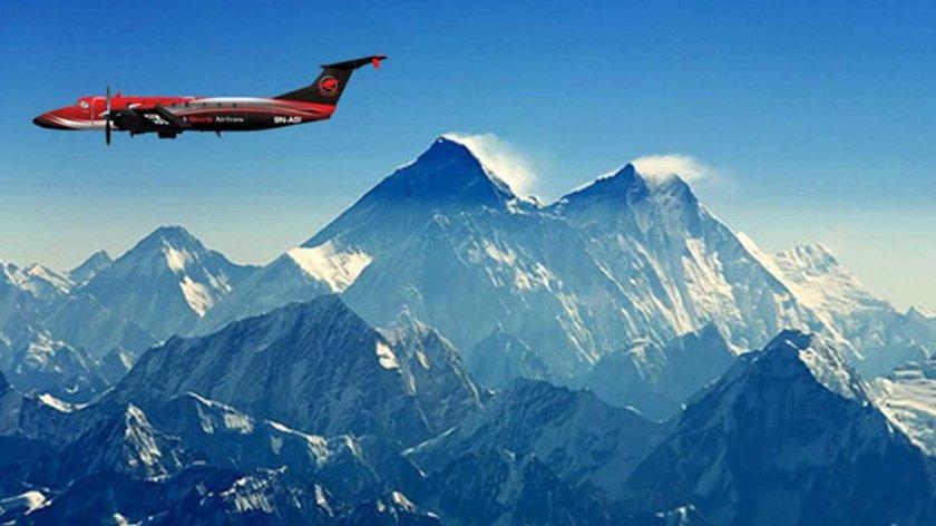 Вершина Эвереста с самолета