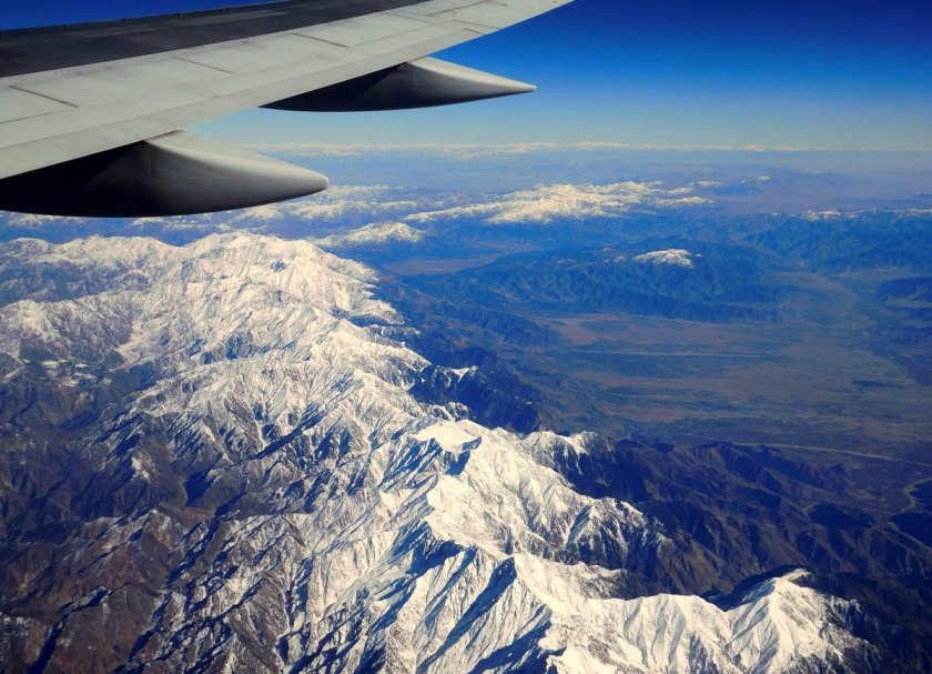 Самолет в горах