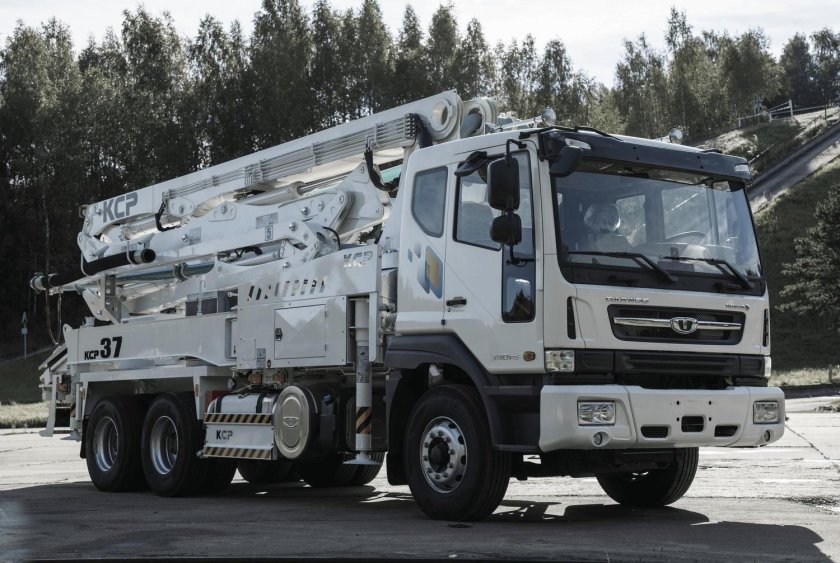 Автобетононасос KCP 42zx5170 на шасси Daewoo Novus