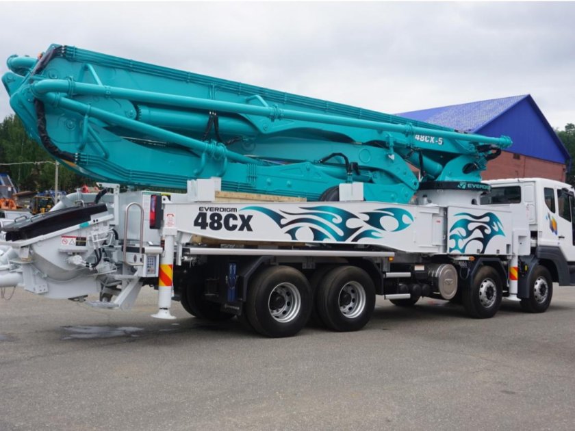 Автобетононасос KCP 48