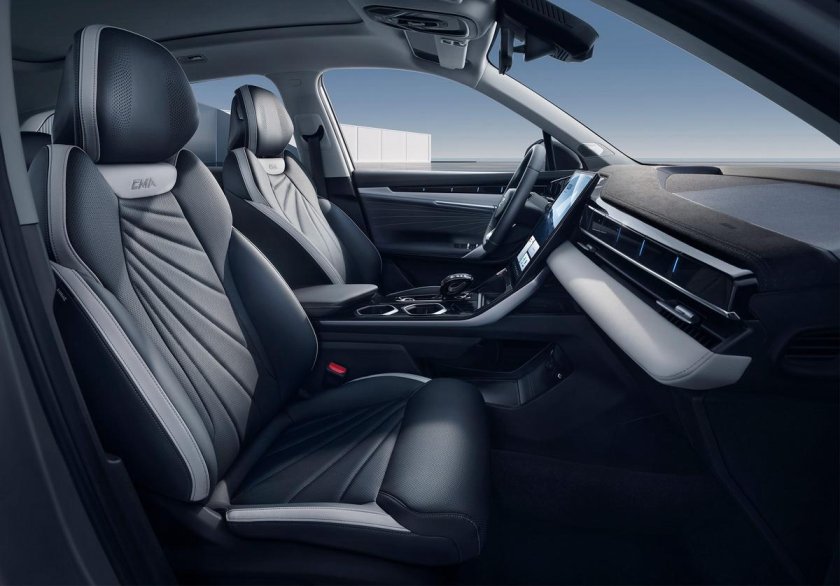 Geely flagship Sport