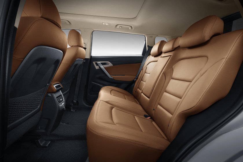 Geely Atlas салон