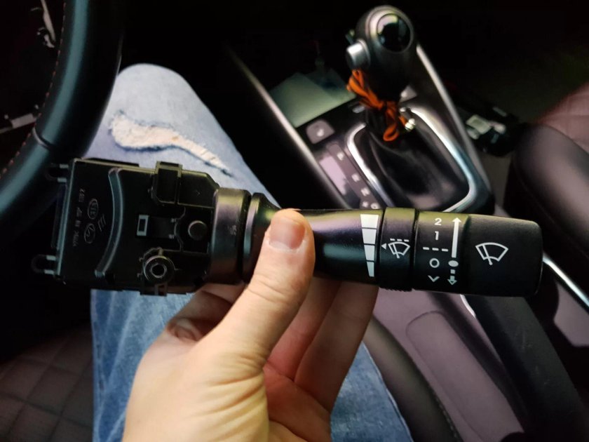 Подрулевой переключатель фар Киа Церато 3