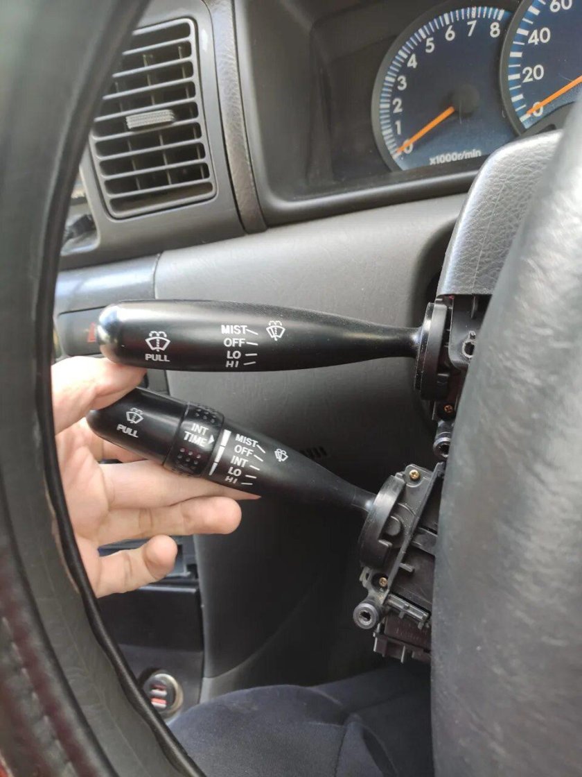 Управление дворниками на Тесле