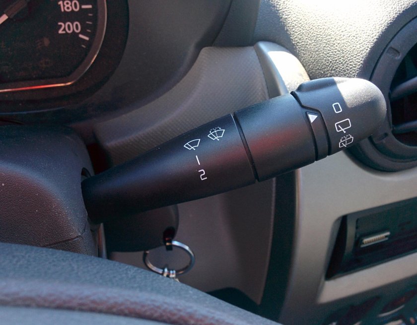 Переключатель дворников Рено Сандеро степвей 1