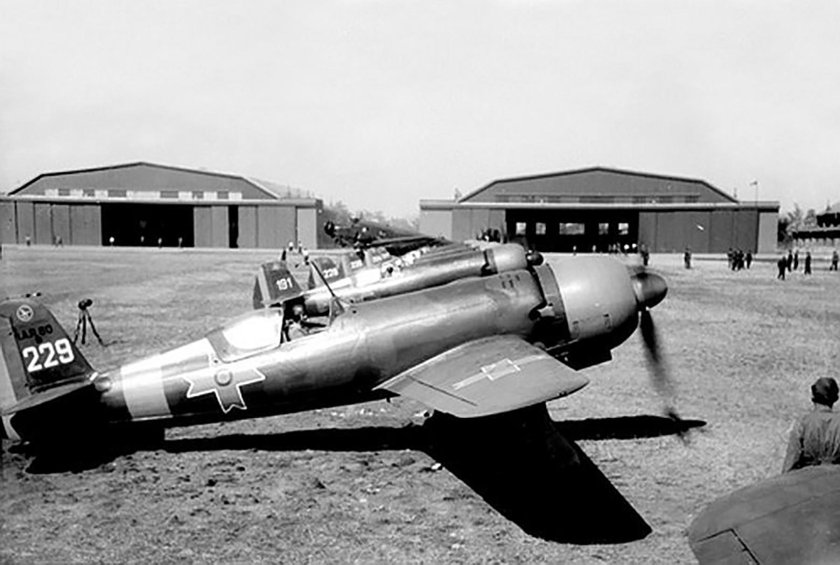 Iar 80 самолет